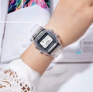 Reloj Digital Transparente y Negro