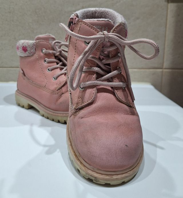 Botas para niña color rosa