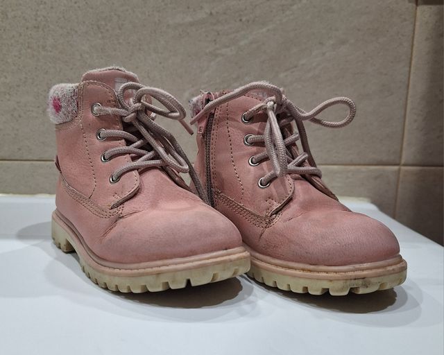 Botas para niña color rosa