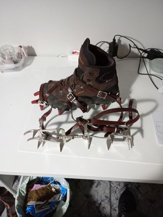Crampones de cinta de acero