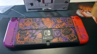 Nintendo Switch OLED Edición Pokémon Scarlata & Pú