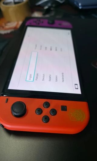 Nintendo Switch OLED Edición Pokémon Scarlata & Pú