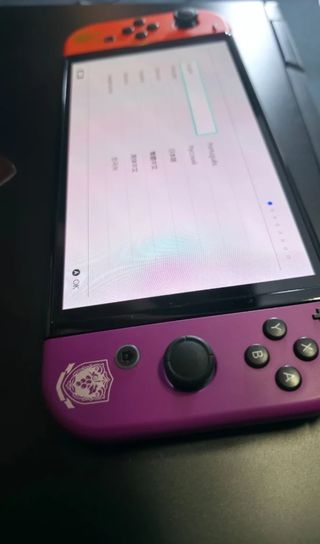 Nintendo Switch OLED Edición Pokémon Scarlata & Pú
