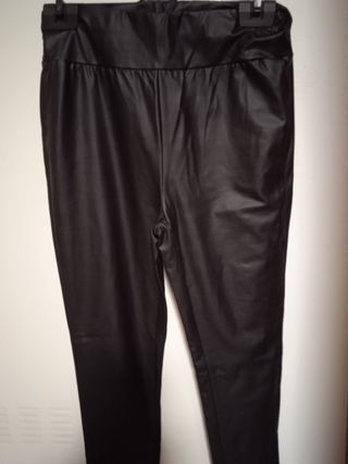 Pantalón cuero sintético negro cintura elástica 