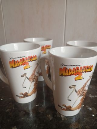 Pack 4 Tazas Madagascar 2