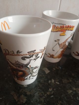 Pack 4 Tazas Madagascar 2