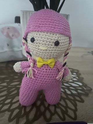 Muñeco bebé crochet rosa