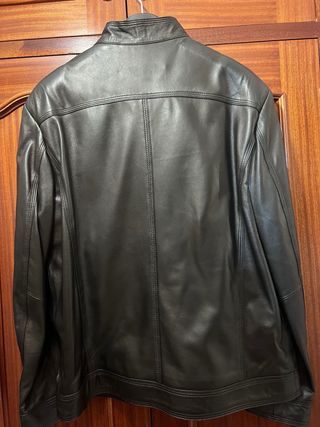 Chaqueta de cuero negra para hombre