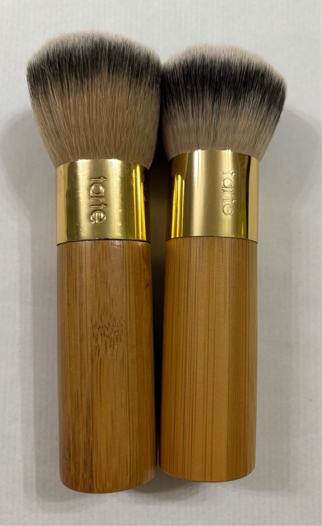 Lote brochas de maquillaje Tarte de segunda mano por 10 EUR en