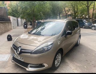 Renault Grand Scenic 2015