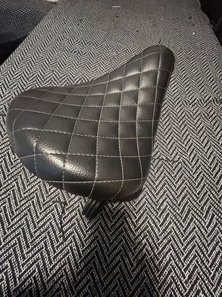 Asiento Harley Davidson Sportster Negro