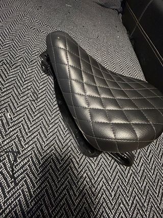 Asiento Harley Davidson Sportster Negro