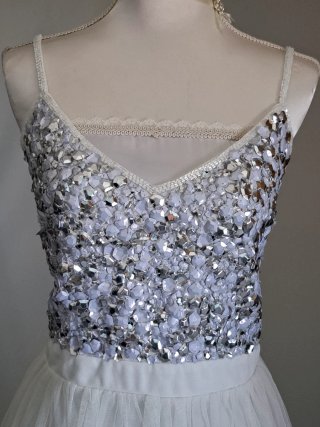 Precioso vestido fiesta/novia plateado y blanco