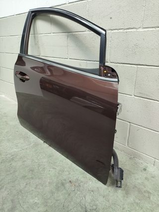 Puerta delantera derecha Kia Ceed de 2014