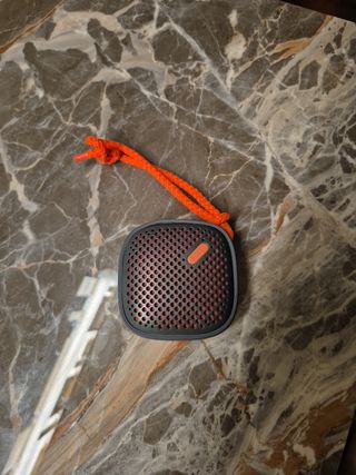 Pequeño tamaño, práctico para llevar y gran sonido
