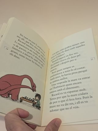 Ricard i el dinosaure roig (Catalan Edition)