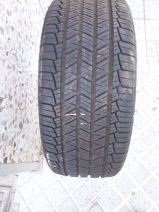 Neumático 225/45 R19 96W