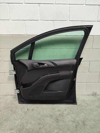 Puerta delantera derecha Opel MerivaB de 2016