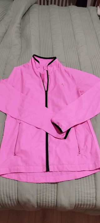 Cortavientos Boomerang Fucsia Talla 16 niña.