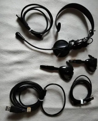 PS4 Negra y 3 Juegos