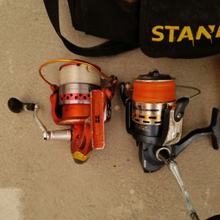 Set de pesca: cañas, maletín, bolsas y silla