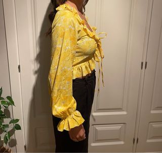 Blusa Zara Volantes Amarillo