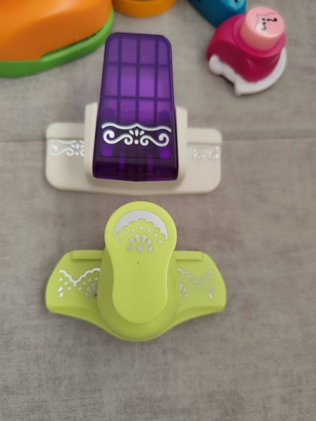 Lote de 6 troqueladoras de papel