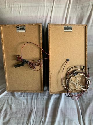 Altavoces Aiwa Negros