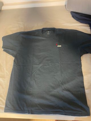 Camiseta Vans Off The Wall Esqueleto Rosa