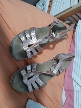Sandalias Yokoko Piel Talla 36 Plata