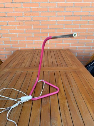 Lámpara de mesa IKEA
