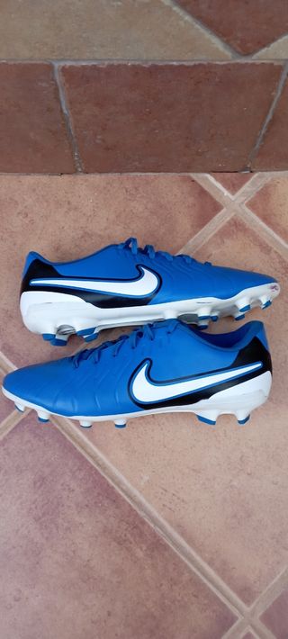 Botas de fútbol Nike Talla 43