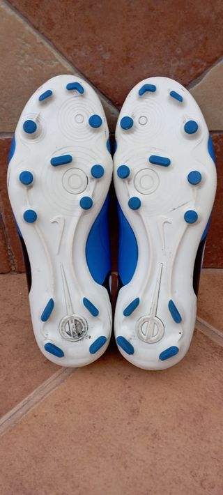 Botas de fútbol Nike Talla 43