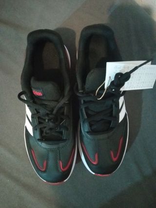 Adidas Talla 40 Negro/Rojo