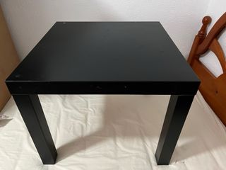Mesa auxiliar negra Ikea