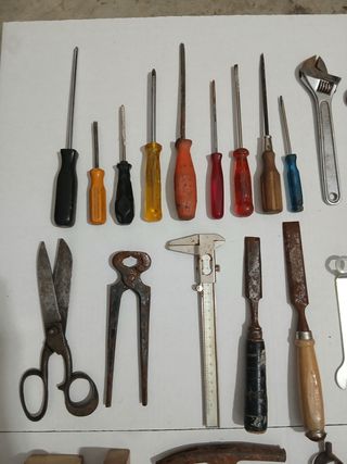 Lote de Herramientas Manuales Variadas