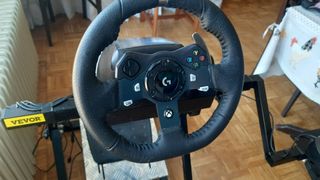 Volante Logitech G20, pedales y soporte.