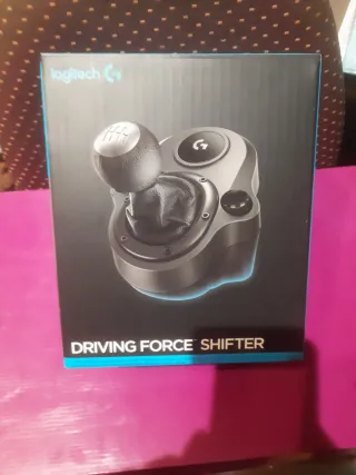 Volante Logitech G20, pedales y soporte.