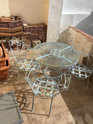 Conjunto mesa y 4 sillas forja