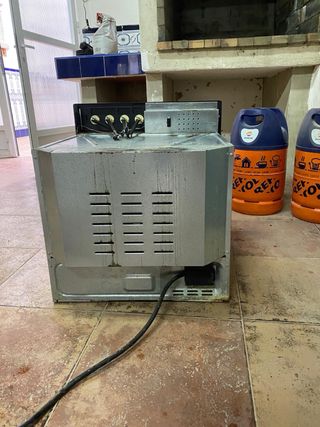 Placa de gas butano 4 fuegos + horno
