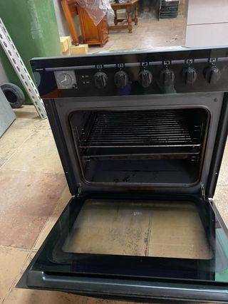 Placa de gas butano 4 fuegos + horno