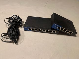 2 Switches de Red Linksys LGS105 y LGS108