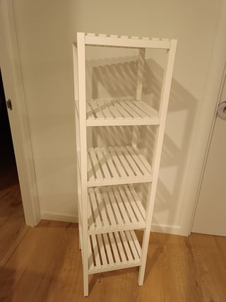Estantería blanca de madera