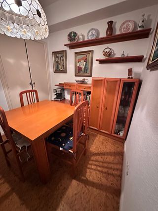 Conjunto de comedor y salón.
mesa plegable. 