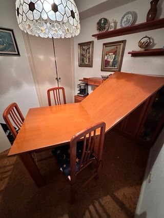 Conjunto de comedor y salón.
mesa plegable. 