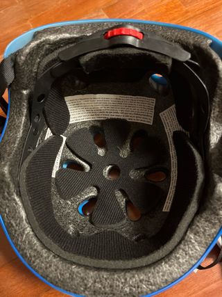 Casco y protectores Globber niña