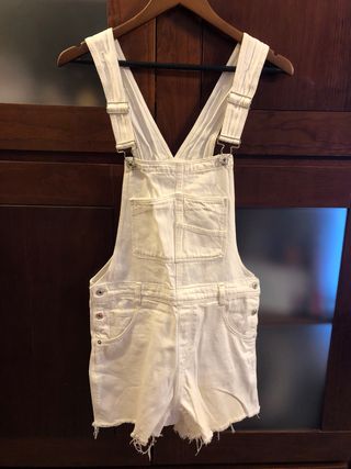 Mono corto Bershka blanco mujer