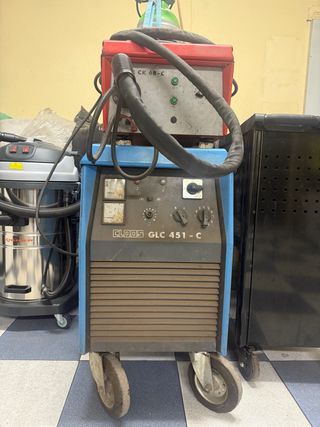 Máquina Soldar Hilo Cloos GLC 451-C