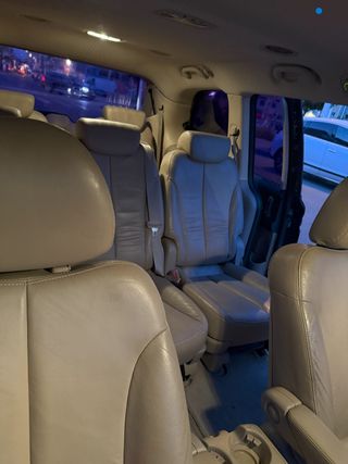 KIA Carnival 2.9 Automatica.