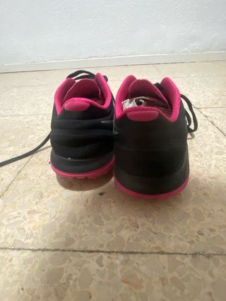 Zapatillas Nike Negras y Rosas